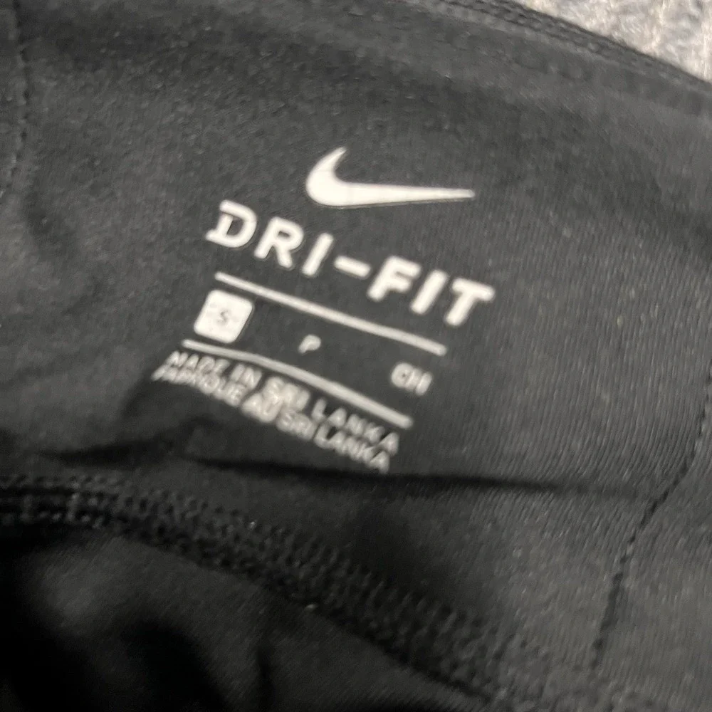 Nike Dri-fit High Rise Ankle Leggings Women's Small Yoga Running Pants‎ Black